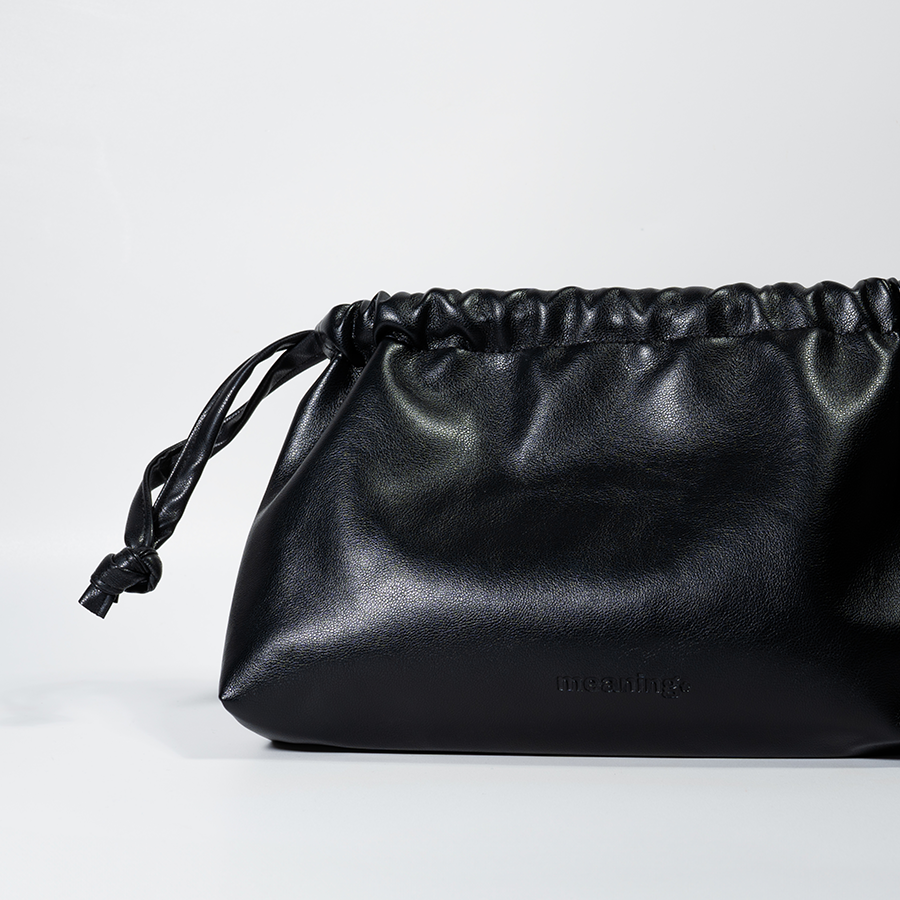 Bok Pouch