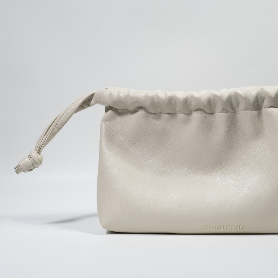 Bok Pouch