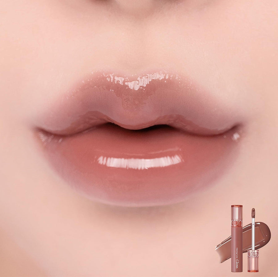 Labial Glasting Color Gloss con efecto voluminizador y glowy, disponible en varios tonos, ideal para unos labios jugosos e hidratados.