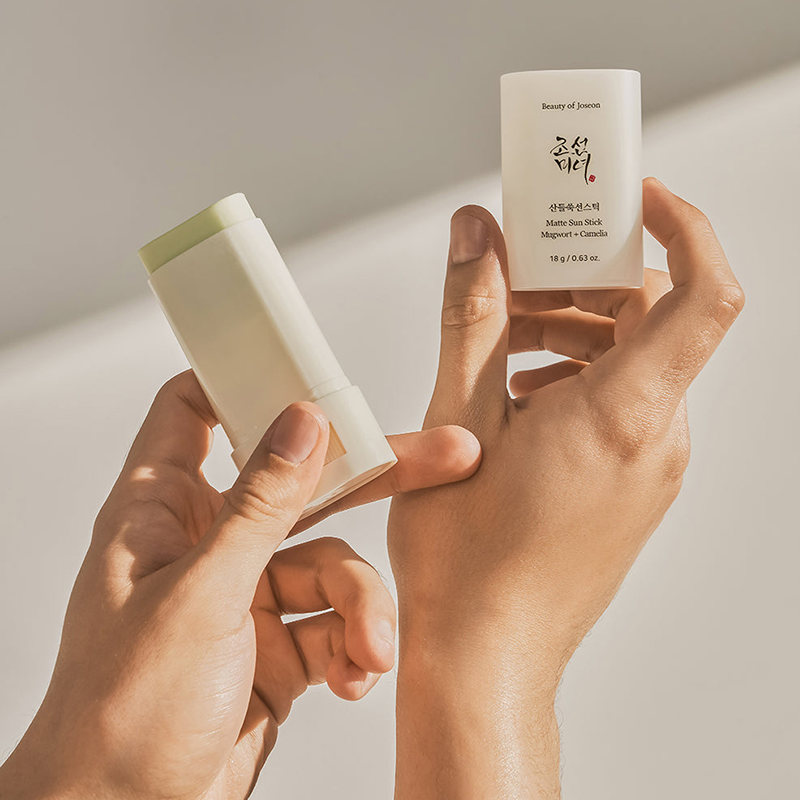 Matte Sun Stick: Mugwort+Camelia SPF50 PA++++
