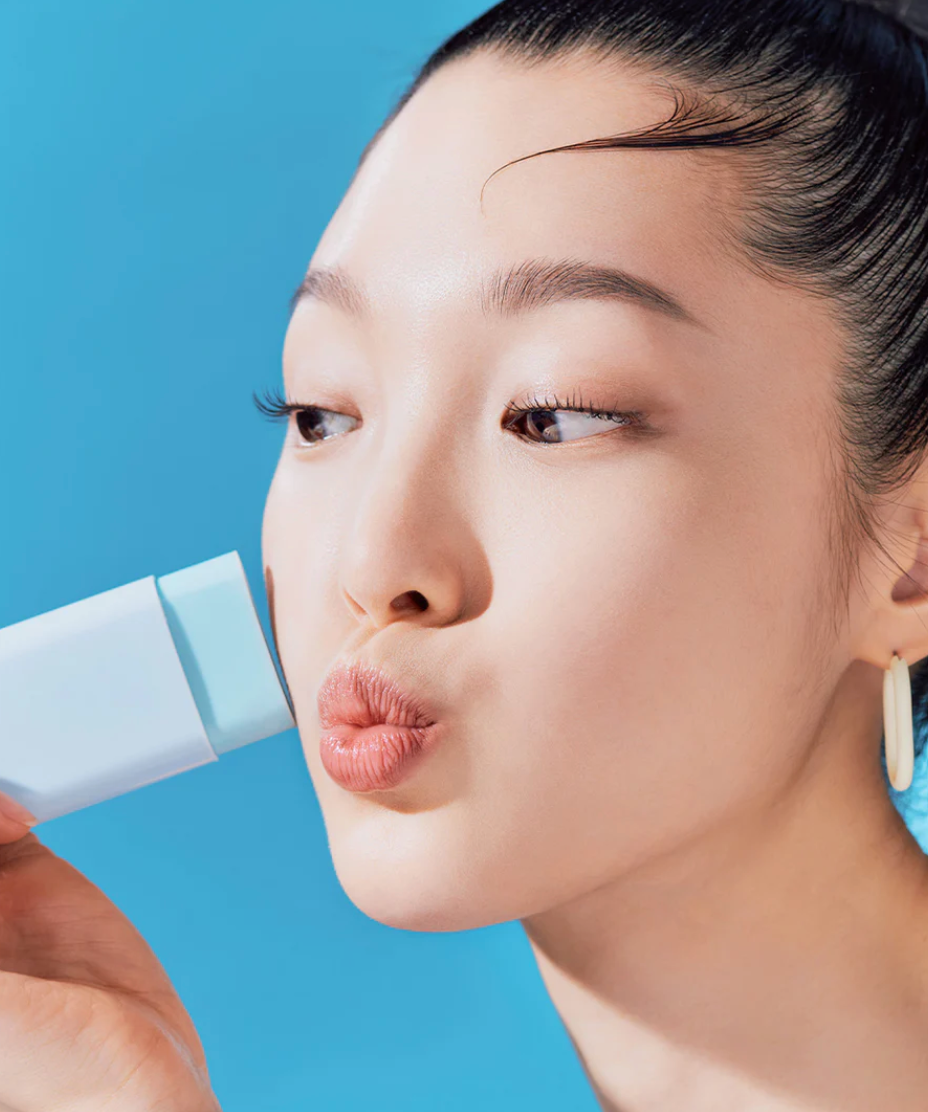 Tocobo Cotton Soft Sun Stick SPF50+ PA++++, Protector solar en barra con acabado mate, ideal para controlar el brillo y proteger la piel sensible. 19 g.