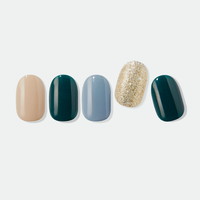 Casual Street Look | Tiras de gel para uñas (Tonos azul, beige, verde y glitter)