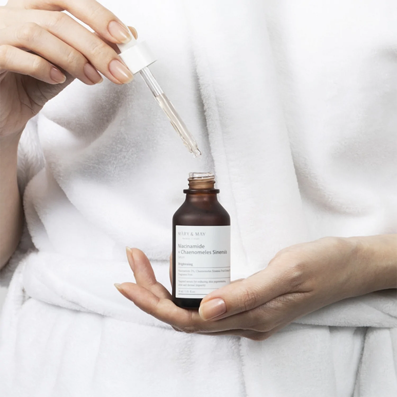 Niacinamide + Chaenomeles Sinensis Serum | Iluminador anti-manchas